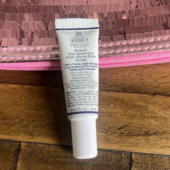 3 for $15/Kiehl's Retinol Skin Renewing Daily Micro Dose Serum - Picture 1 of 3